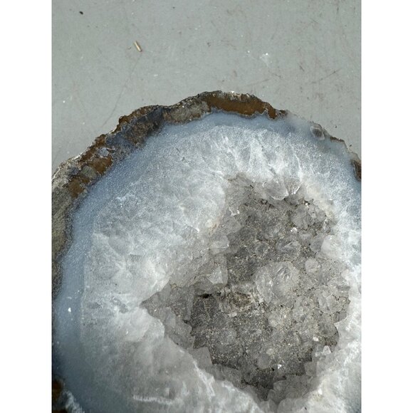 Natural Geode Rock Half With Crystalline Interior For Display Or Collection READ - Picture 8 of 10
